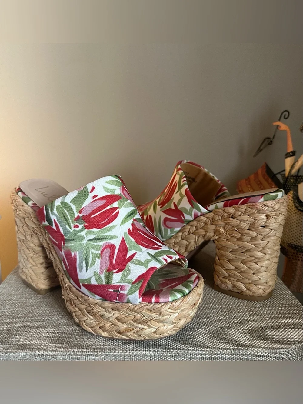 Lulu’s Tropical Print Raffia Platform Slide Sandals / Mules - 6